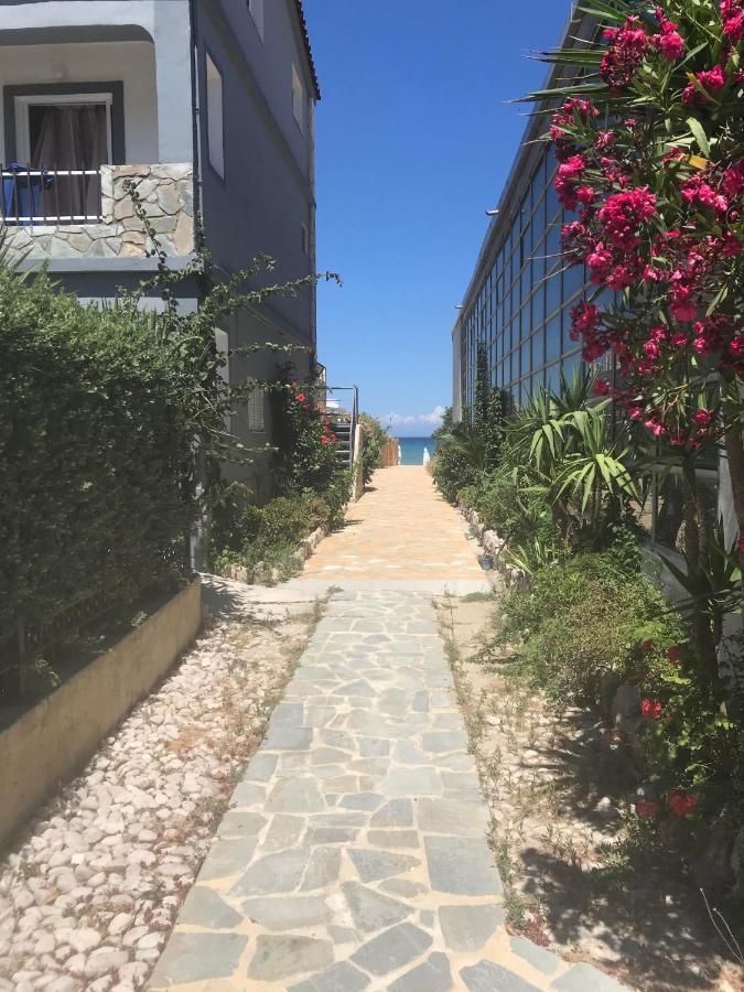 Sabbia Beach House Alykes  Bagian luar foto